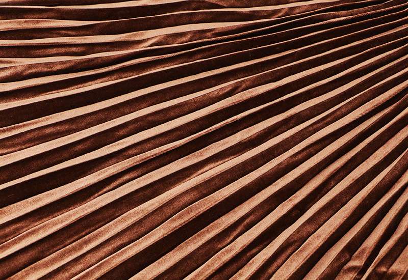 カジュアルコーデ  プリーツミディスカート