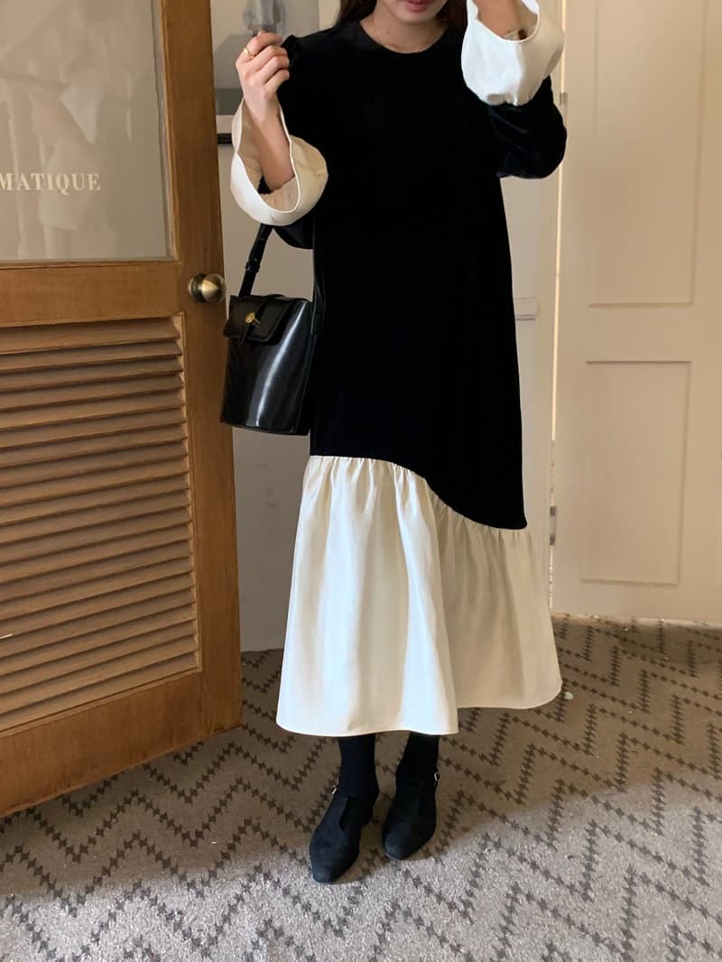 カジュアルコーデ 秋冬 韓国風 モノトーン ベルベット 切替 ロングワンピース
