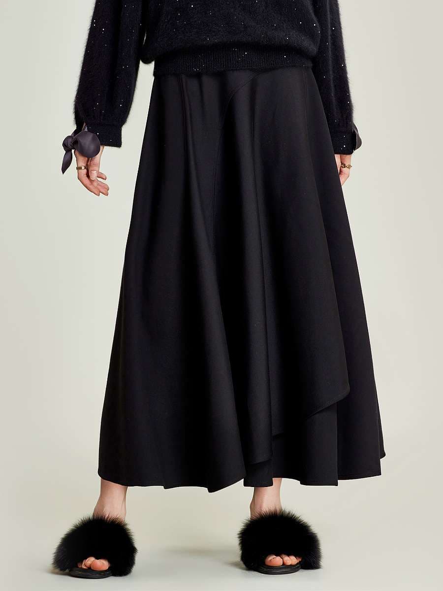 カジュアルコーデ  フレアラインロングスカート