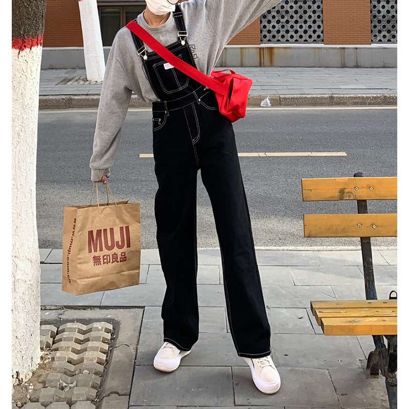 カジュアルコーデ  ゆったりストレートオーバーオール