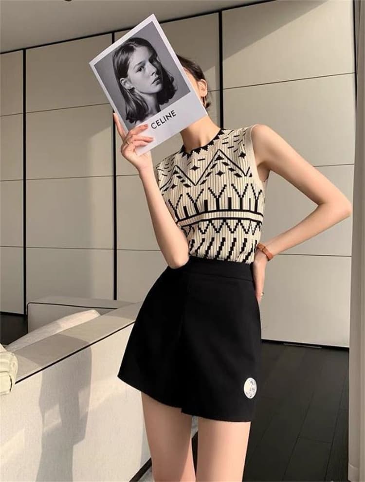 カジュアルコーデ 2025春新作 幾何学模様ノースリーブニット