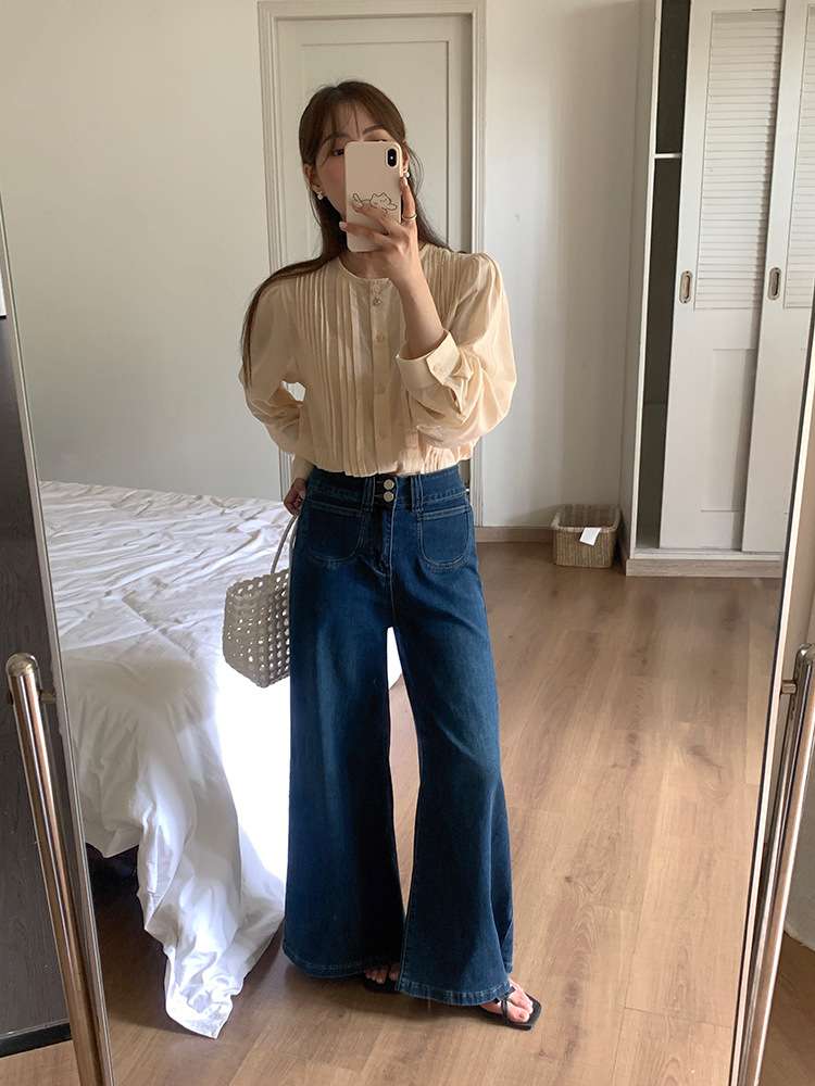 カジュアルコーデ  ハイウエストワイドレッグデニムパンツ