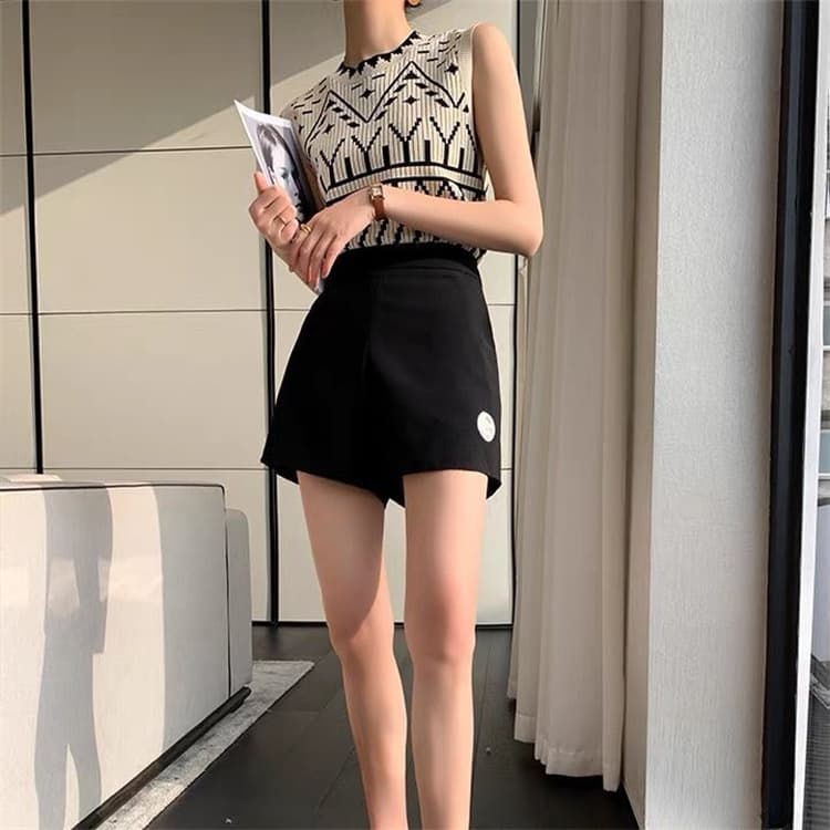 カジュアルコーデ 2025春新作 幾何学模様ノースリーブニット