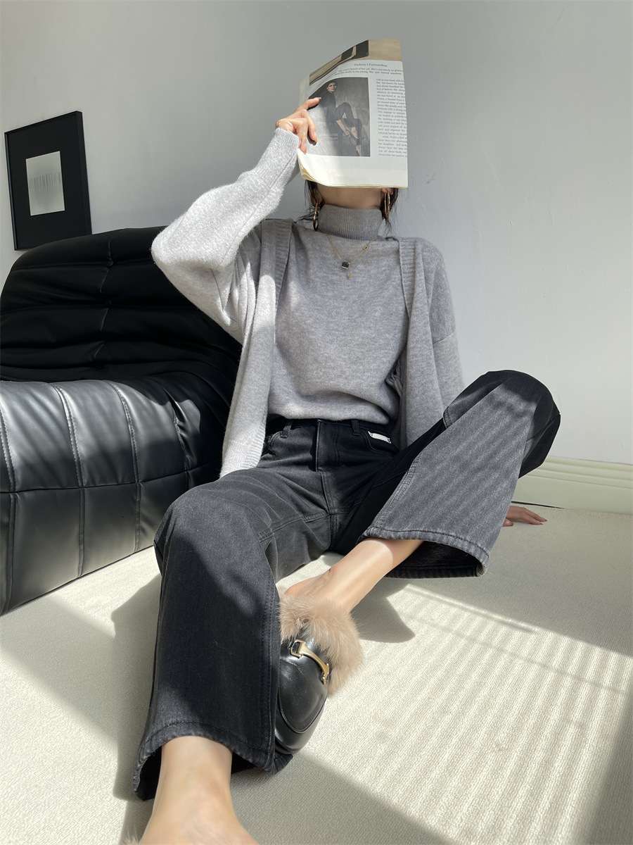 カジュアルコーデ  ワイドシルエットハイウエストデニムパンツ