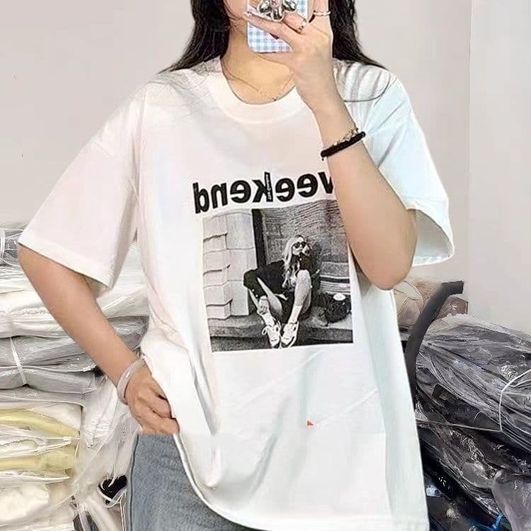 カジュアルコーデ フォトプリント半袖Tシャツ