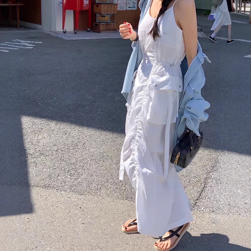 カジュアルコーデ シャーリング サロペット ワンピース 夏用 キャミソール