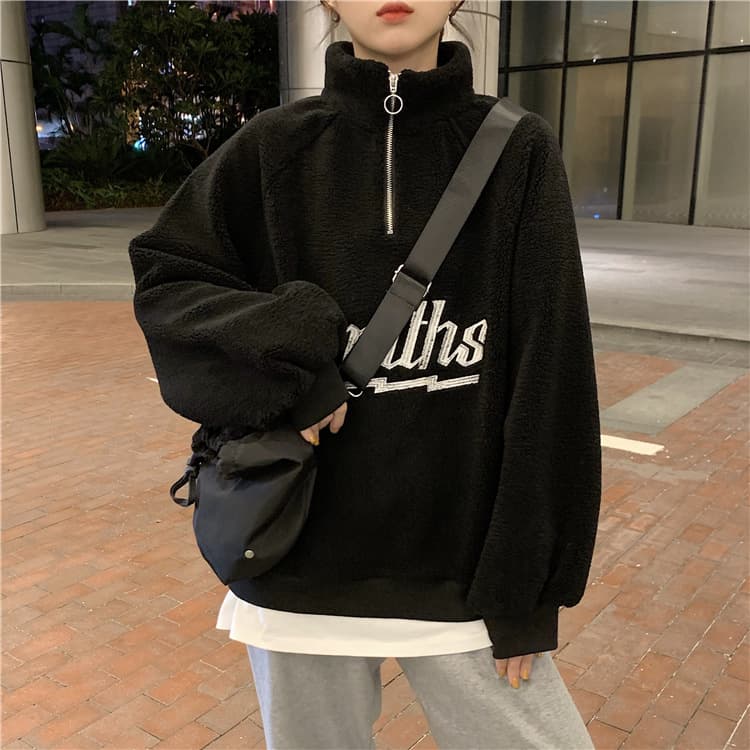 カジュアルコーデ レディース ロゴ入りスウェット ゆったりハーフジップ トレーナー