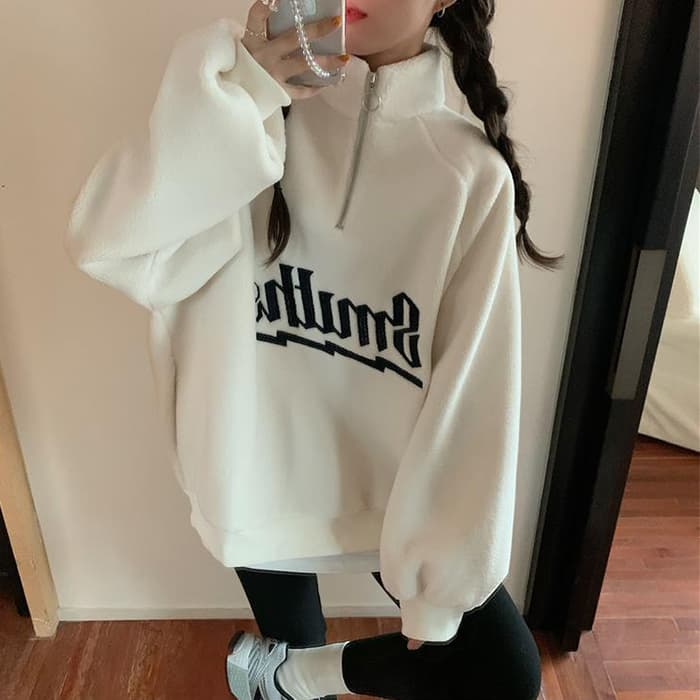 カジュアルコーデ レディース ロゴ入りスウェット ゆったりハーフジップ トレーナー