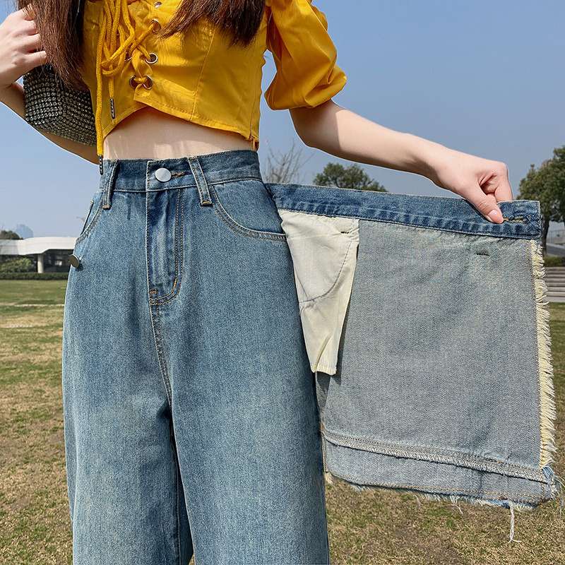 カジュアルコーデ デニムスカート付きワイドパンツ