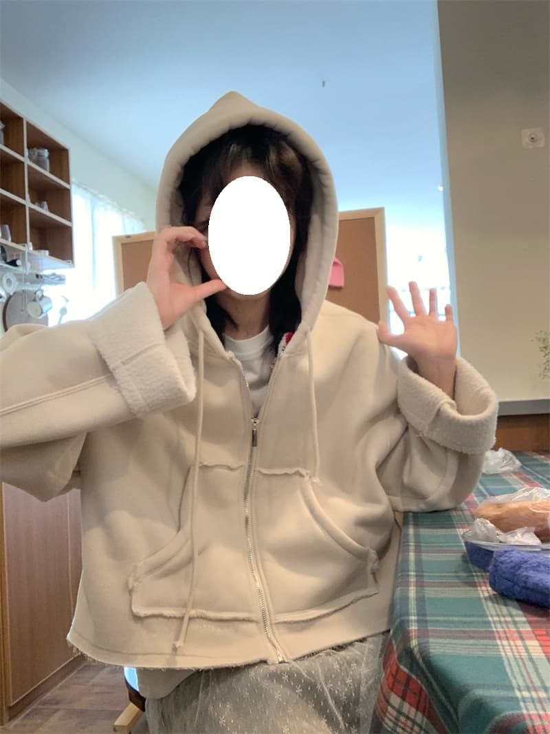 カジュアルコーデ 春の新作レトロ風フード付きスウェット