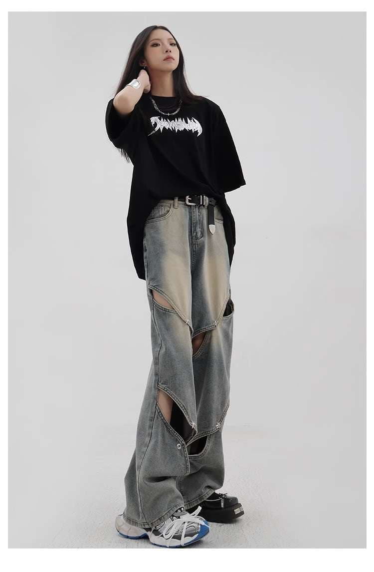 カジュアルコーデ カットアウトデザイン ワイドデニムパンツ
