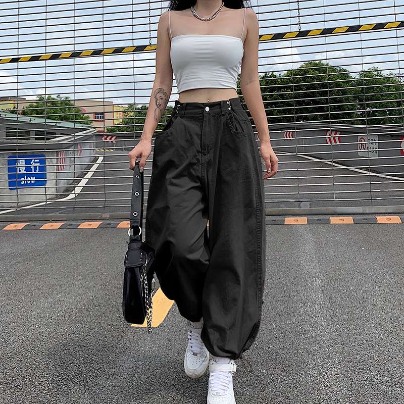 カジュアルコーデ ワイドシルエットバルーンカーゴパンツ