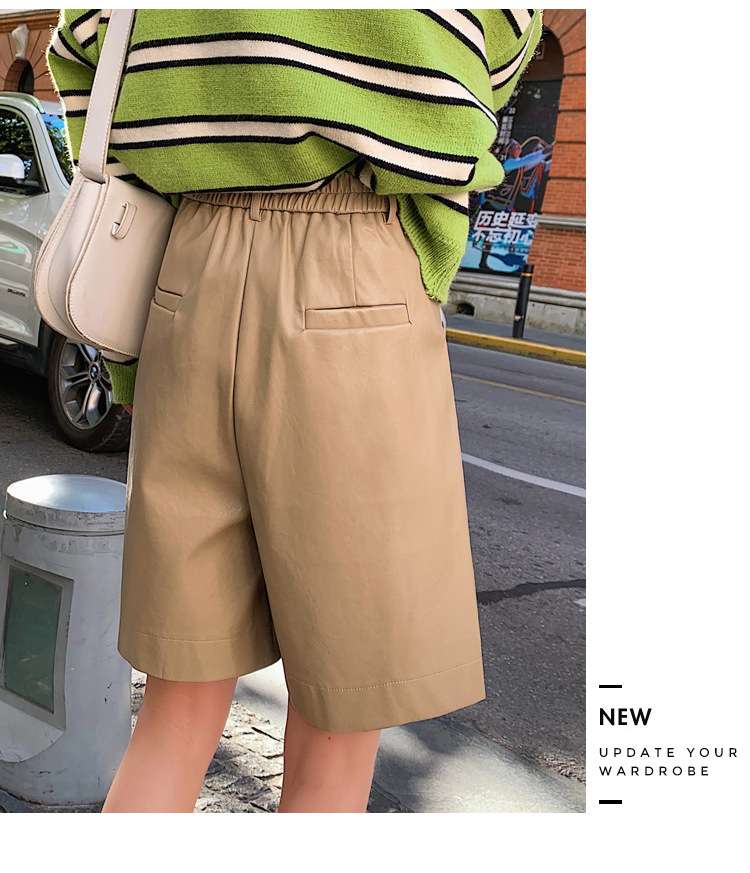 カジュアルコーデ ワイドシルエット レザー調バミューダパンツ