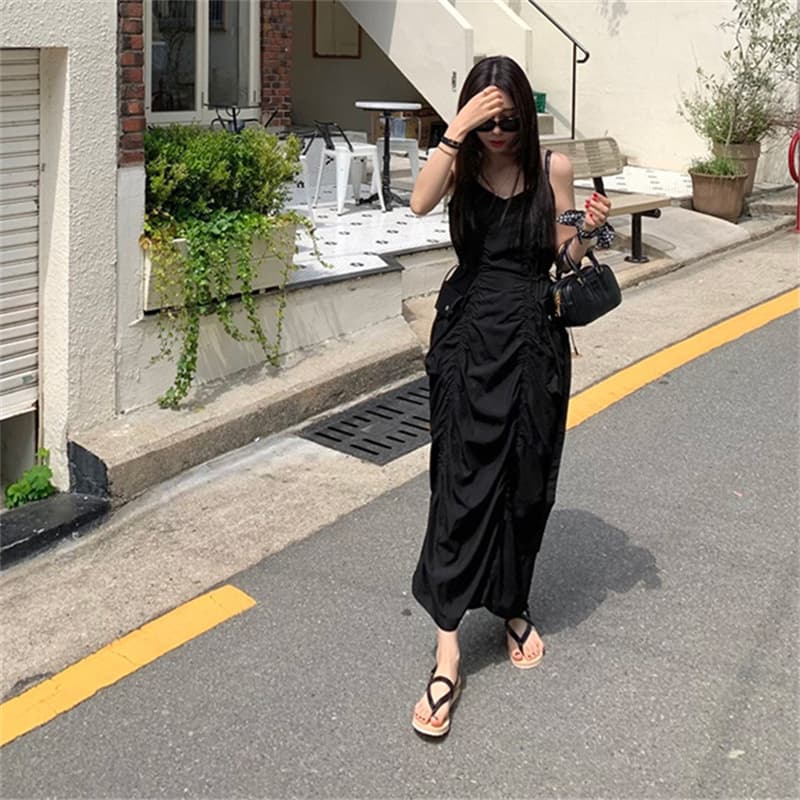 カジュアルコーデ シャーリング サロペット ワンピース 夏用 キャミソール