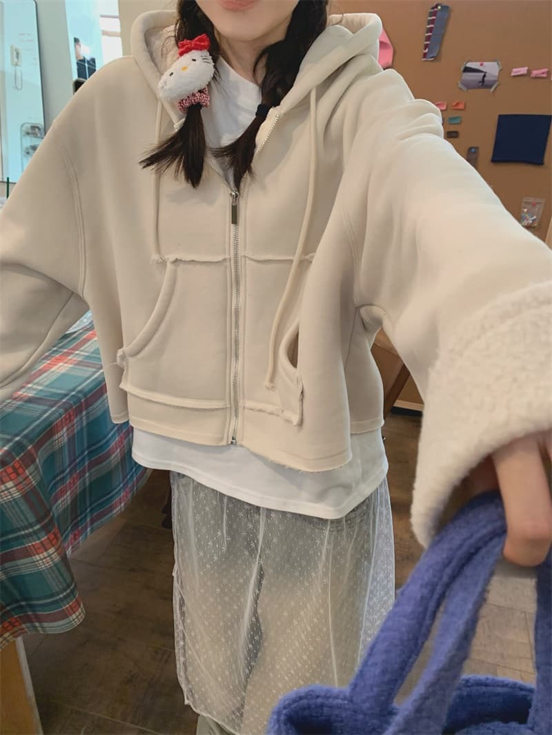 カジュアルコーデ 春の新作レトロ風フード付きスウェット