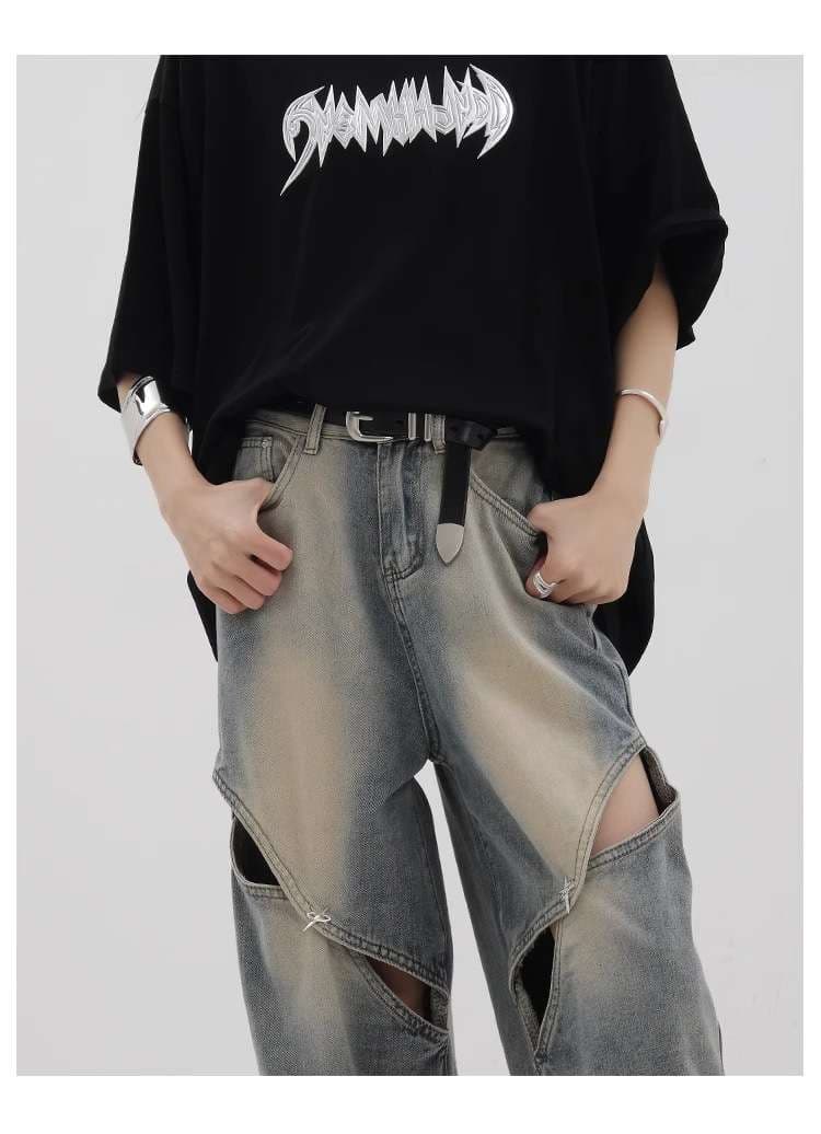 カジュアルコーデ カットアウトデザイン ワイドデニムパンツ