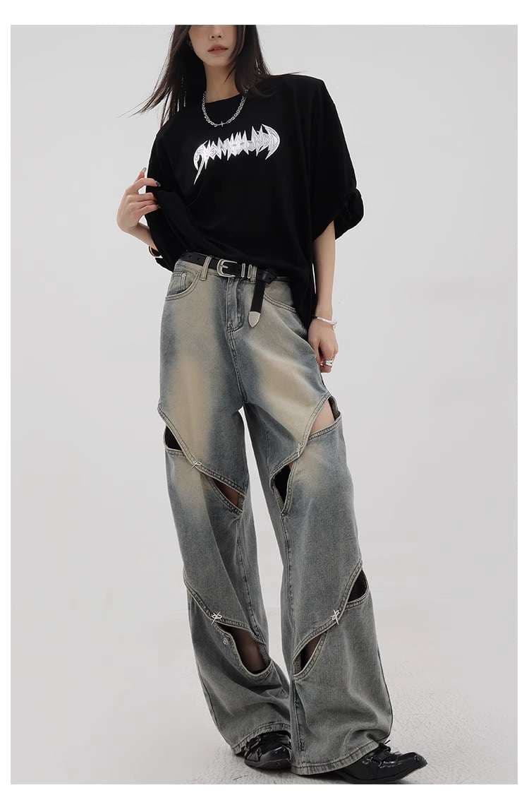 カジュアルコーデ カットアウトデザイン ワイドデニムパンツ